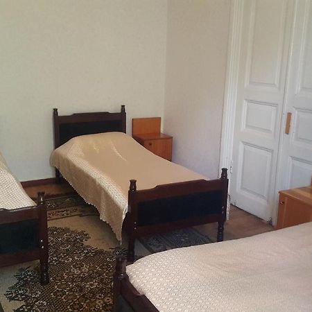 Firuza Hostel Borjomi Exteriör bild