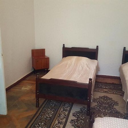 Firuza Hostel Borjomi Exteriör bild